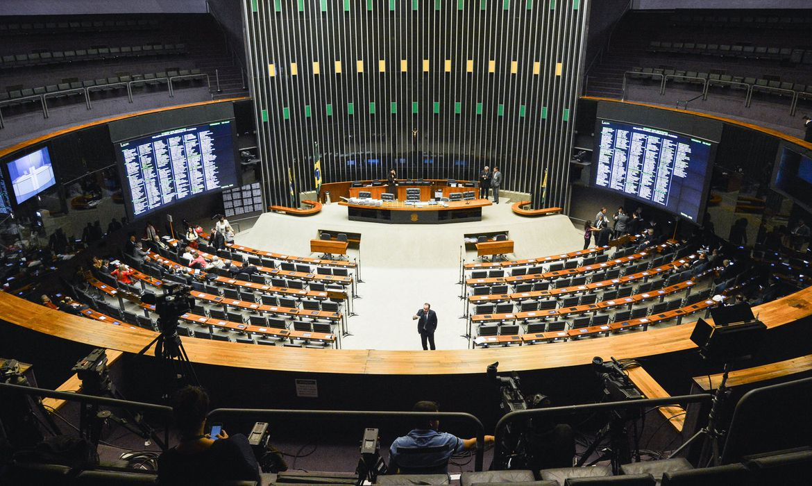 Câmara aprova urgência para votar projeto de mineração em terras indígenas Agência Brasil