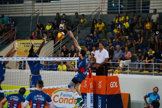 Essa é a segunda derrota consecutiva do time paulista na Superliga Masculina Divulgação / Farma Conde Vôlei São José