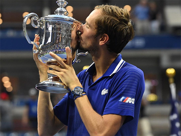  “Tive medo de enfrentar Djokovic”, diz Medvedev após título do US Open