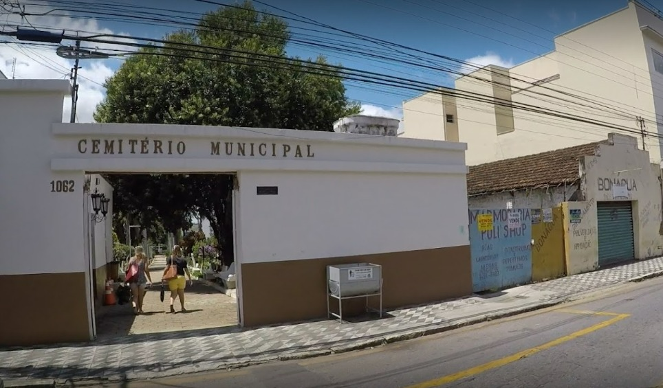 Cemitério municipal Street view