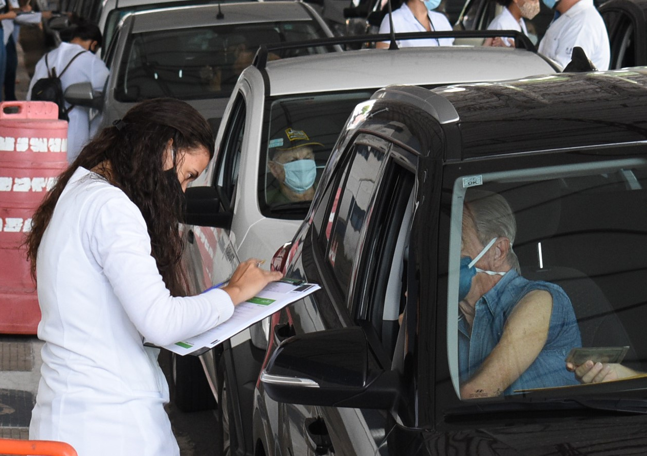 Vacinação contra Covid-19 em Taubaté na Avenida do Povo Leonardo Oliveira/Unitau