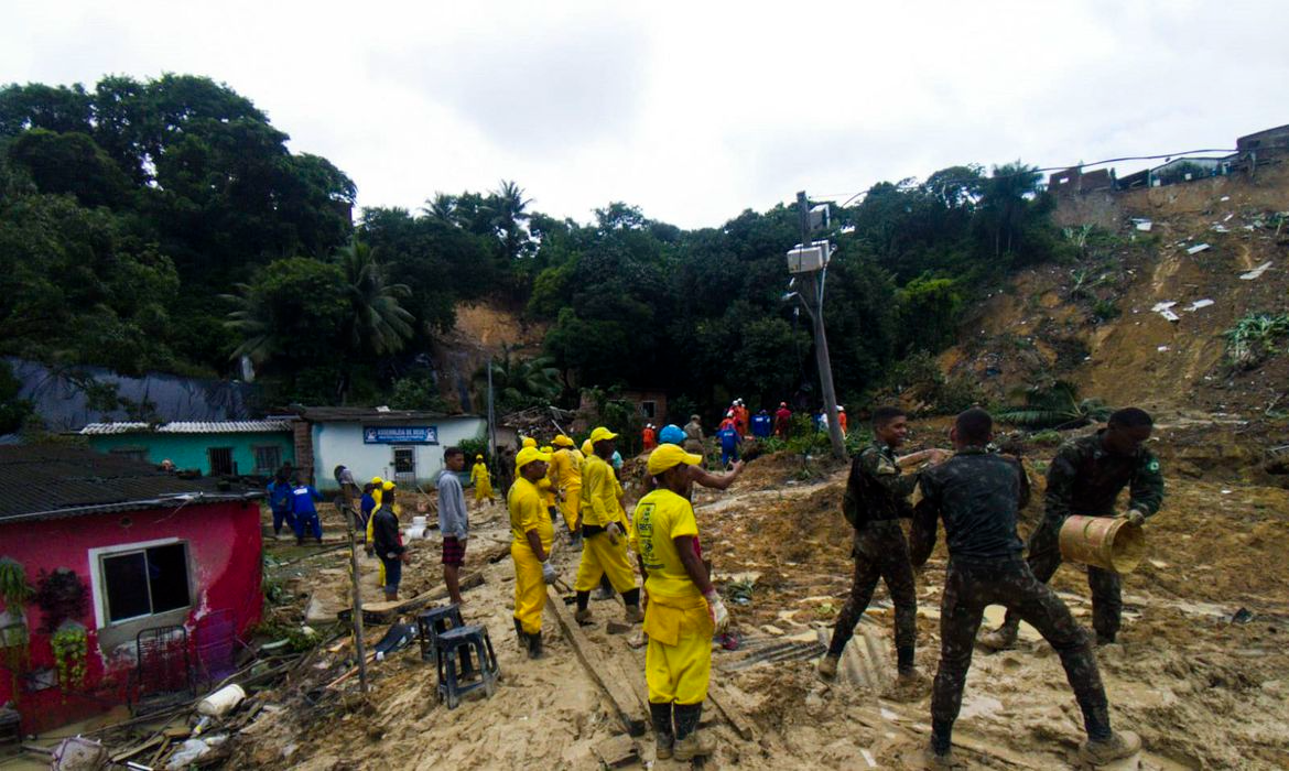 Número de municípios em situação de emergência subiu para 37.  Foto: TV Brasil