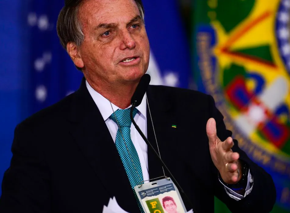 Bolsonaro reforça apoio a realização da Copa América no Brasil