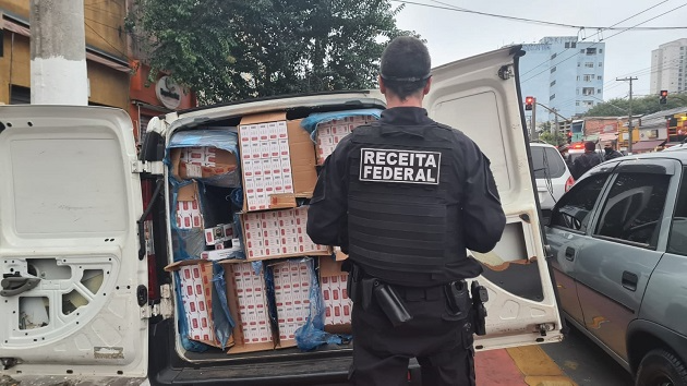 Operação Fumus Malus apreendeu 1,5 tonelada de cigarros contrabandeados ou falsificados Foto: Divulgação/Receita Federal