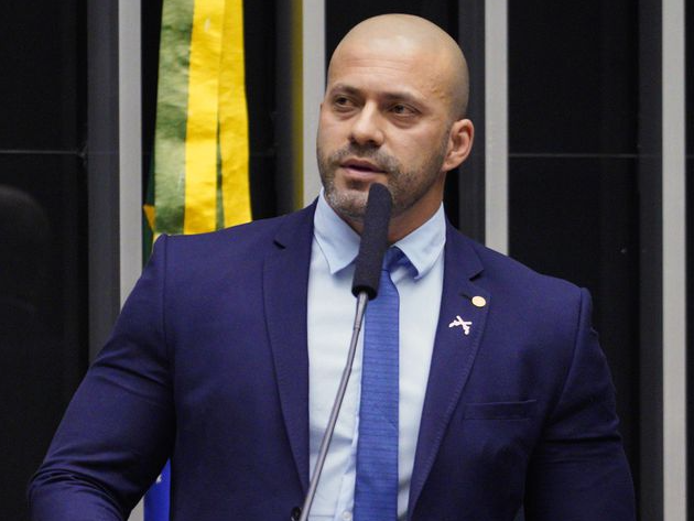 Daniel Silveira tem até o dia 28 de julho para quitar valor de cerca de R$ 20 mil  Foto: Pablo Valadares/Câmara dos Deputados 