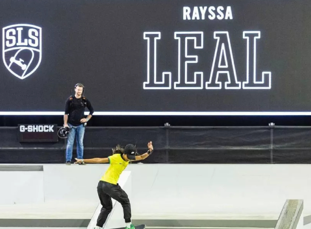 Rayssa Leal é campeã na 2ª Liga Mundial de Skate Street após última manobra