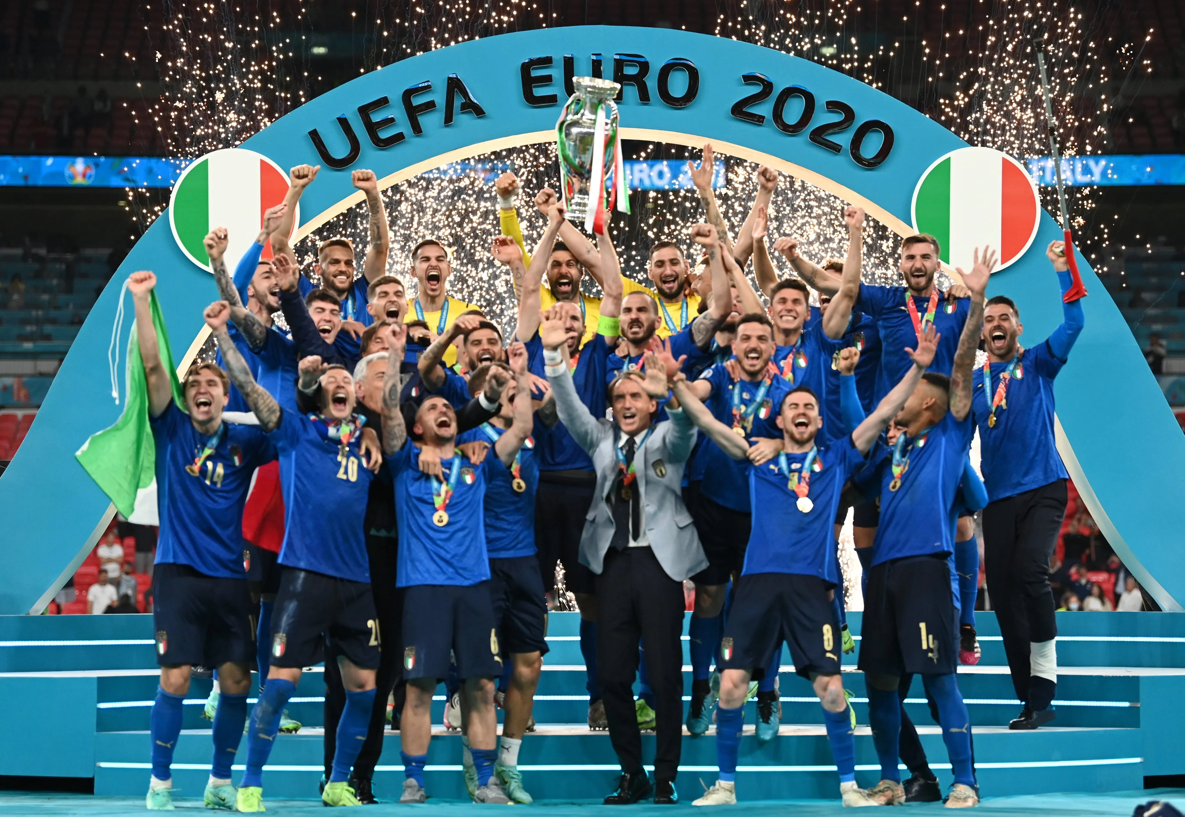 Itália é bicampeã da Eurocopa