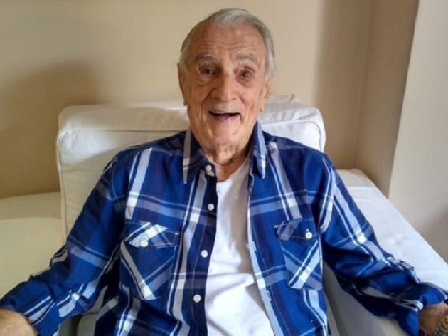 Orlando Drummond, aos 101 anos, recebe alta após dois meses internado Reprodução