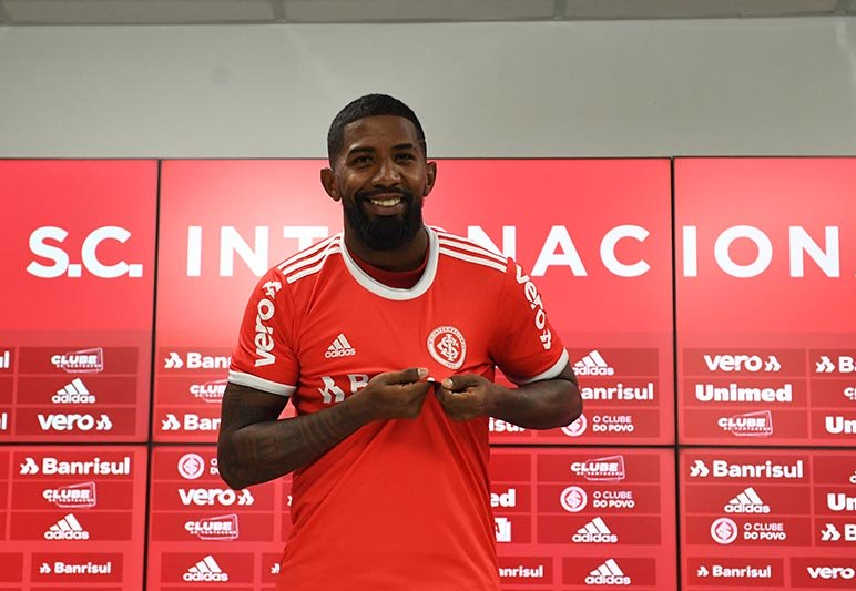 Rodinei, lateral emprestado pelo Flamengo ao Inter Divulgação