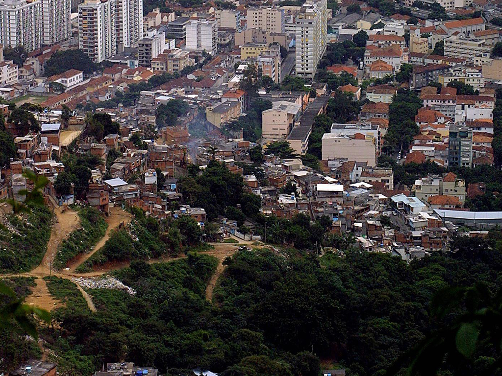 Vista aérea do Morro do Turano, no Rio de Janeiro Américo Vermelho/Folhapress