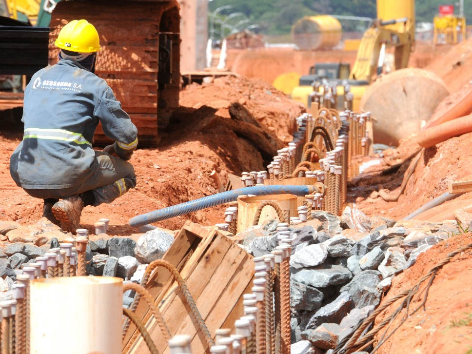 Obras públicas Paulo H. Carvalho/Agência Brasília