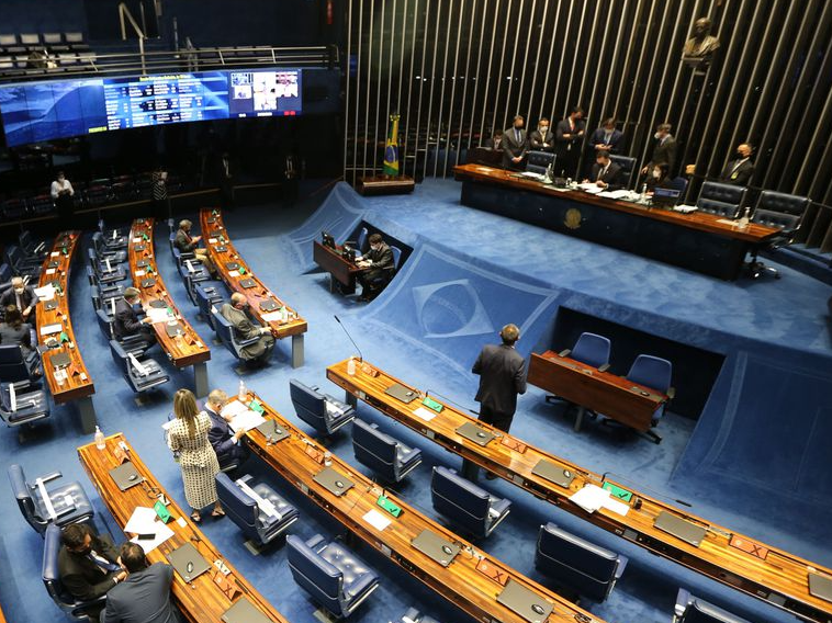 Senadores apresentam emenda constitucional que libera bilhões para Auxílio Brasil Foto: Fabio Rodrigues Pozzebom/Agência Brasil