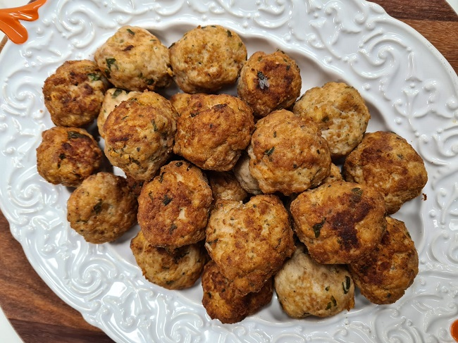 Bolinho de carne de porco recheado | Band Receitas