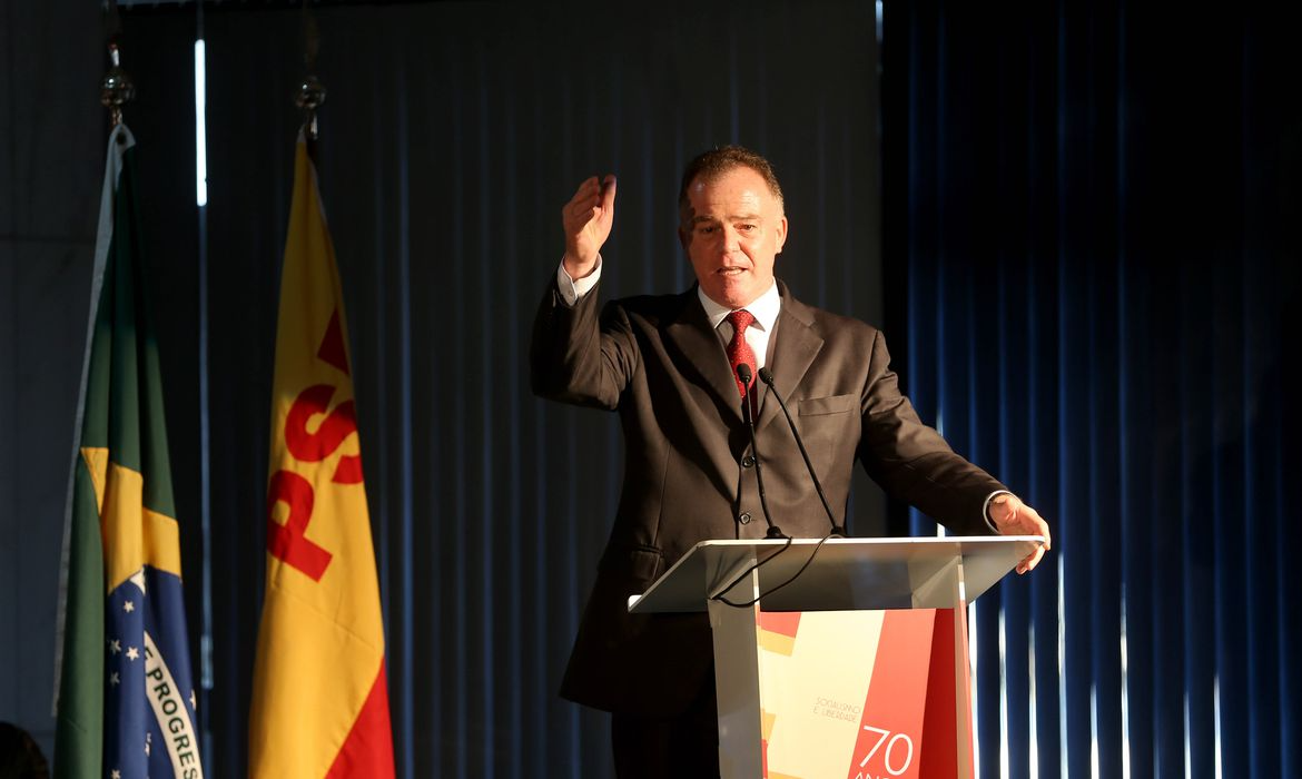 Político foi reeleito e superou o candidato Carlos Manato, do PL.  Foto: Wilson Dias/Agência Brasil