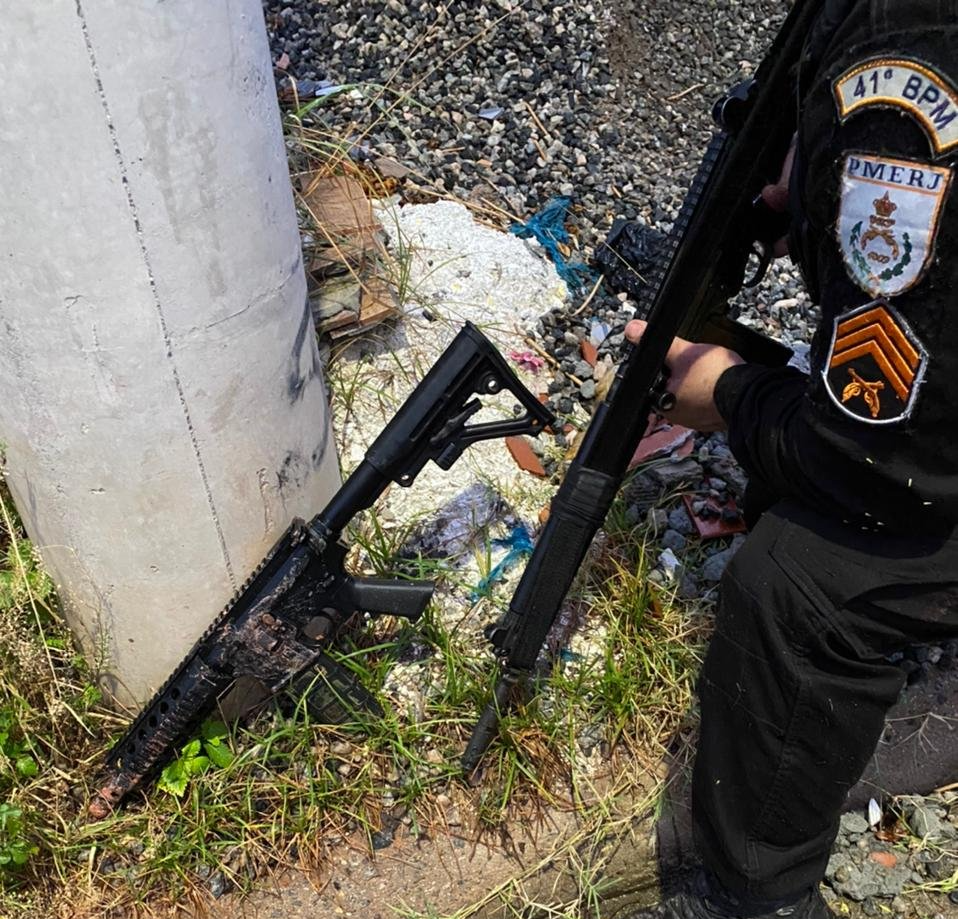 O objetivo da ação é desarticular ações criminosas de roubo de veículos e cargas Divulgação/Polícia Militar