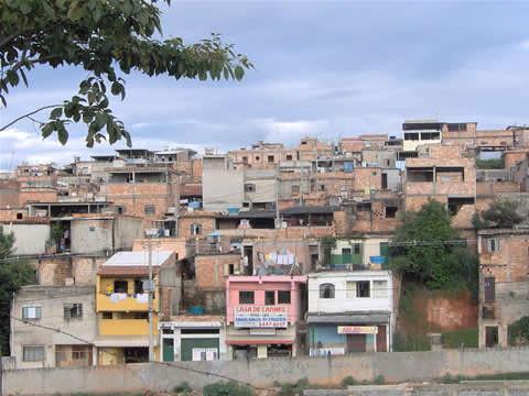 A pesquisa contemplou famílias das comunidades Vila Maria, Taquaril e Fazendinha Reprodução