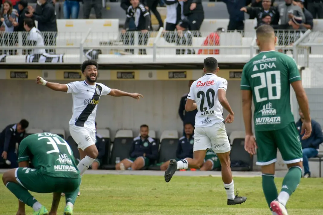 A última vez que a Ponte Preta perdeu para o Guarani no Moisés Lucarelli foi em 2009. 