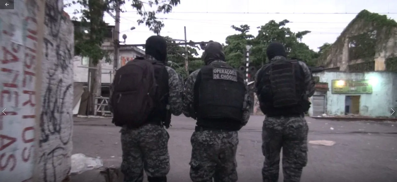 Policiais ocuparam a comunidade do Jacarezinho