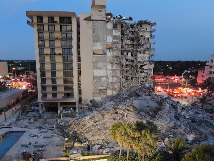 Mais um corpo é encontrado nos escombros de Miami e bombeiros continuam na área Corpo de Bombeiros de Miami Beach