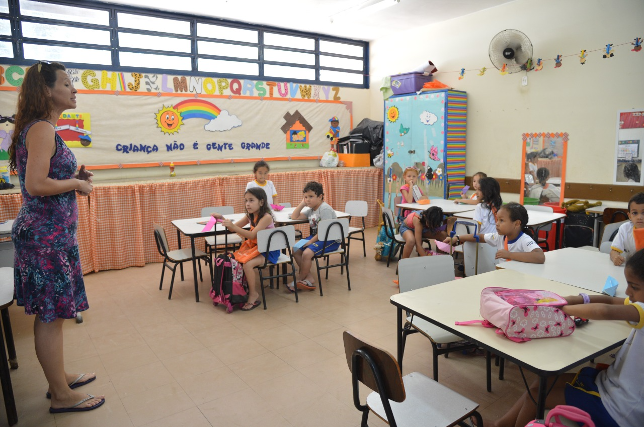 Estado do Rio paga professores abaixo da média nacional  Elza Fiúza/Agência Brasil