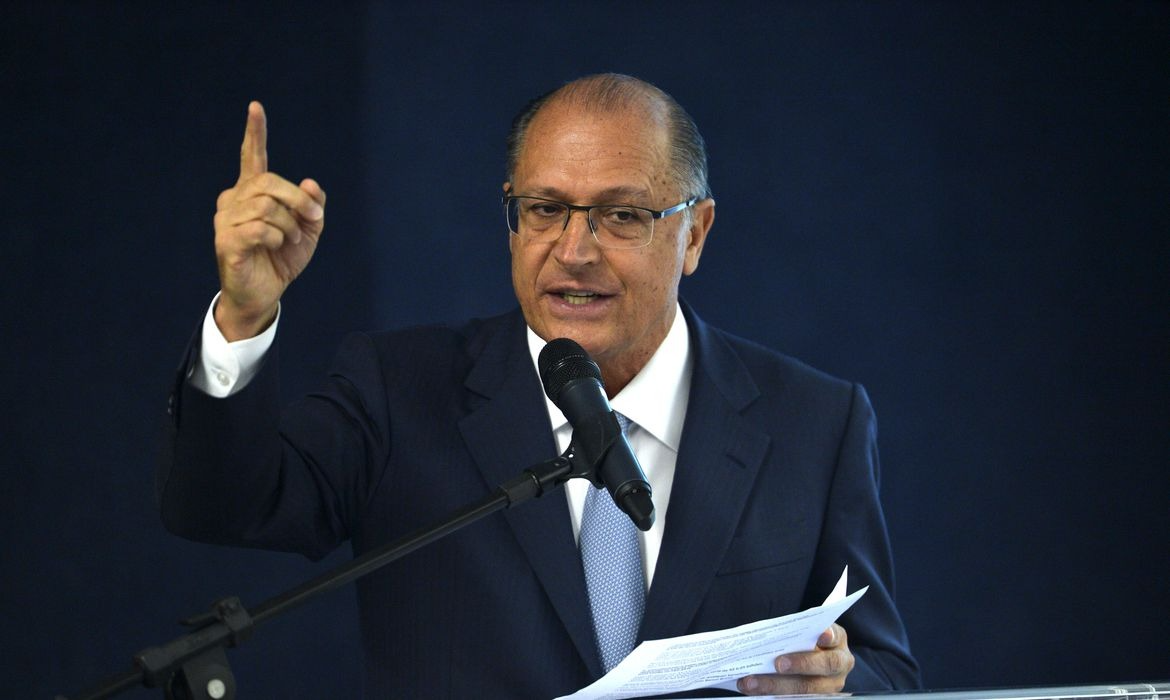 Alckmin classificou a indústria como essencial, assim como os empregos que geram tributos Foto: Reuters 