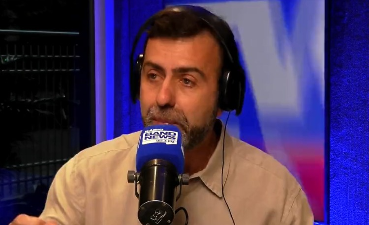 Marcelo Freixo (PSB) foi o último candidato a participar das sabatinas Reprodução/Rádio BandNews FM