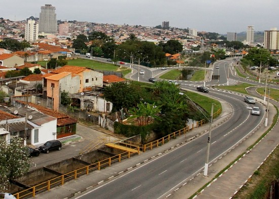 Homem sofre tentativa de assalto em Jacareí na Av Engenheiro Davi Monteiro Lino  Luciana Valadares/PMJ – Foto: Arquivo/PMJ