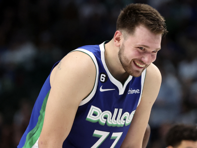 Luka Doncic faz história na NBA em vitória do Mavericks sobre o NY Knicks Kevin Jairaj/Reuters