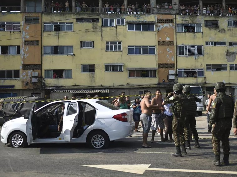 Os militares estavam na região por conta de um roubo de carros no local Reprodução/ Agência Pública