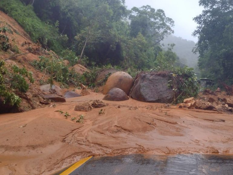 Interdição de rodovias impede transporte de pacientes de Ubatuba Divulgação/Prefeitura de Ubatuba