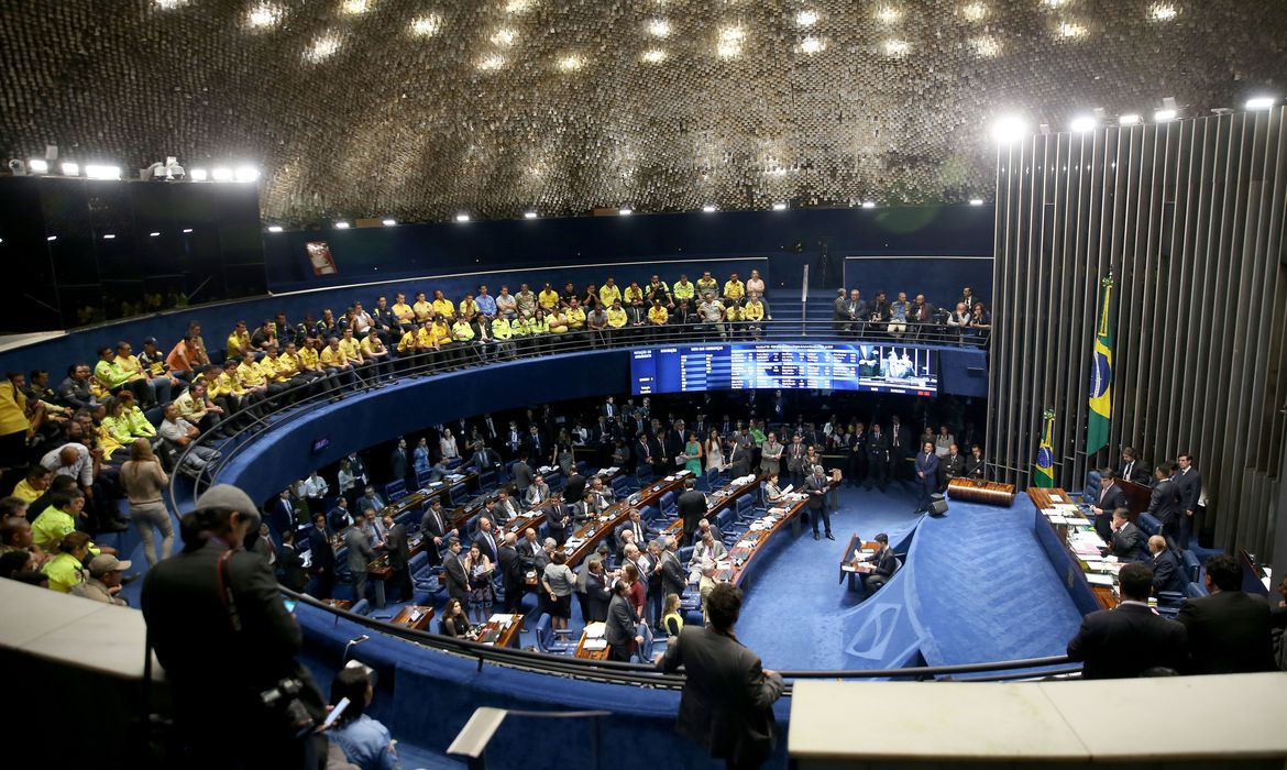  líderes partidários decidiram adiar a análise de outros 14 vetos Foto: Wilson Dias/Agência Brasil