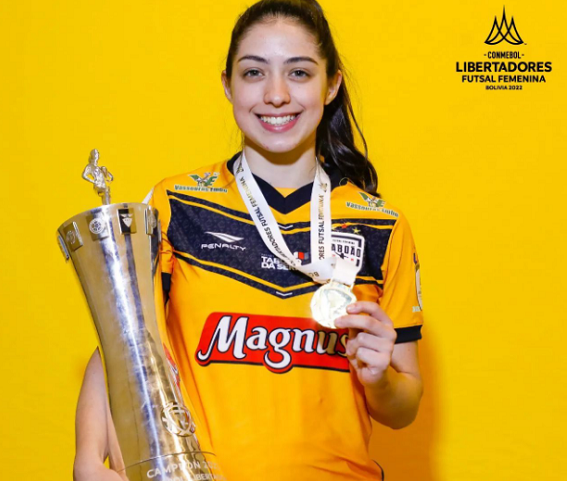 Pietra Medeiros, do Magnus Futsal Feminino, morre aos 20 anos  Reprodução/Magnus