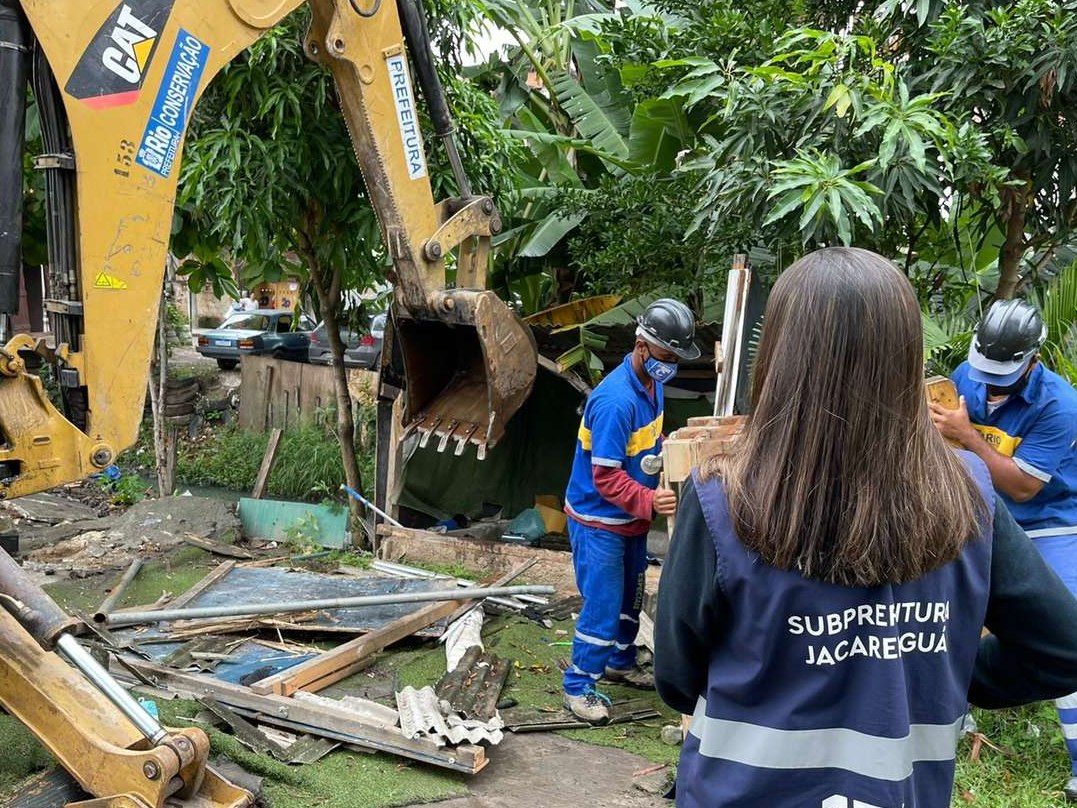 Moradores já tinham instalado pontos de luz no local Divulgação/ Subprefeitura