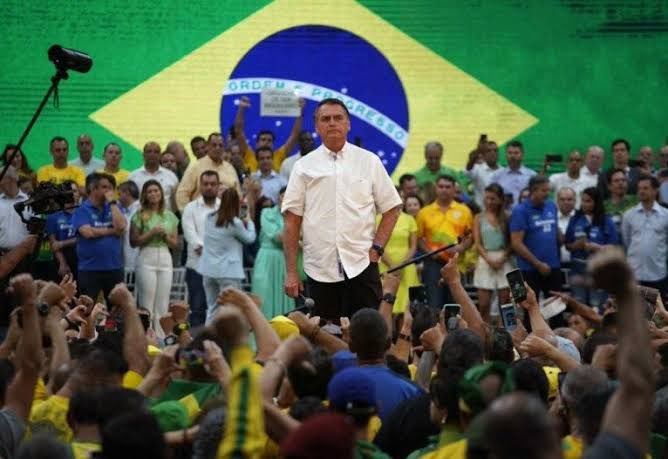 Bolsonaro pode solicitar a aposentadoria pela Câmara dos Deputados Reprodução/Twitter @jairbolsonaro