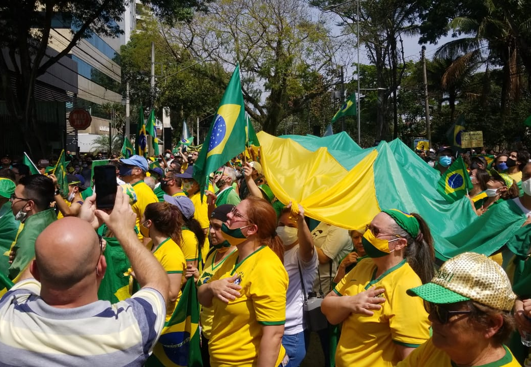 Manifestantes reunidos perto do Parque Vicentina Aranha, em São José dos Campos Rauston Naves/Vale Urgente