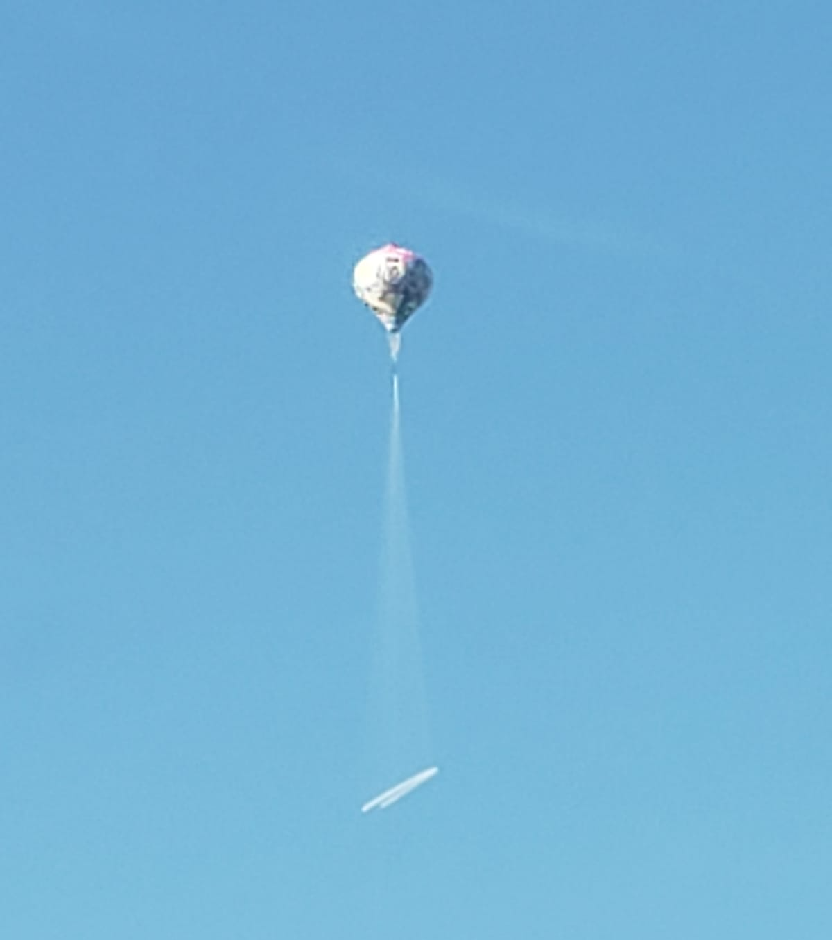 Balão é visto em São José dos Campos Divulgação