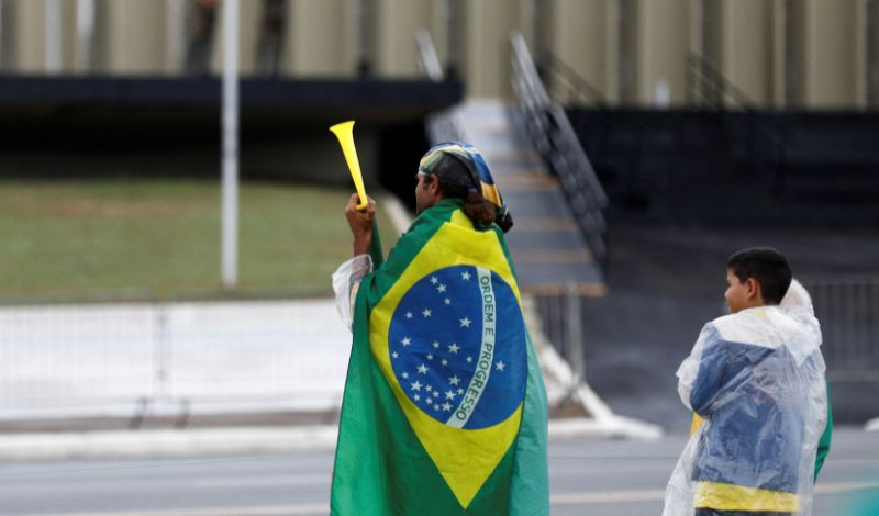 Forças Armadas divulgam nota sobre manifestações e condenam excessos Reprodução/Diego Vara/Reuters