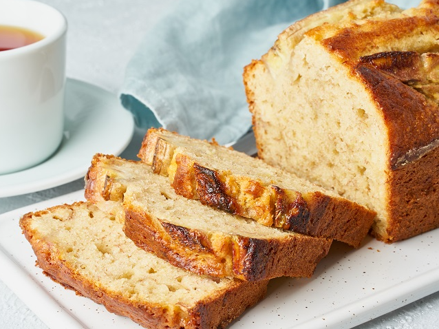 Bolo de banana da Carole Crema não precisa de batedeira e vai perfumar a sua casa Envato Elements