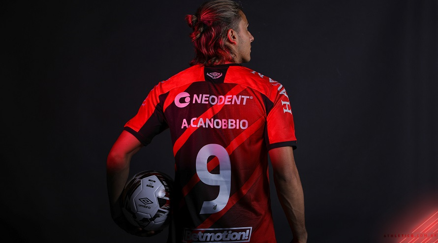 Canobbio se apresenta no Furacão.  Fabio Wosniak/athletico.com.br