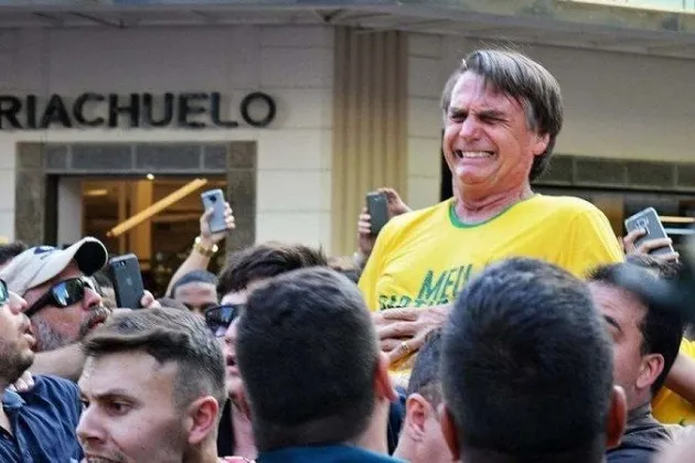 Presidente Jair Bolsonaro relembrou ataque que sofreu durante campanha eleitoral