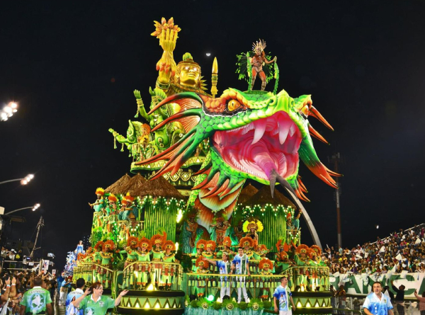 Um dos dos carros alegóricos da Mancha Verde no Carnaval de SP Divulgação