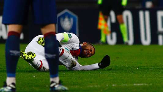 Atacante se machucou no Campeonato Francês e para por um mês Reprodução /Twitter