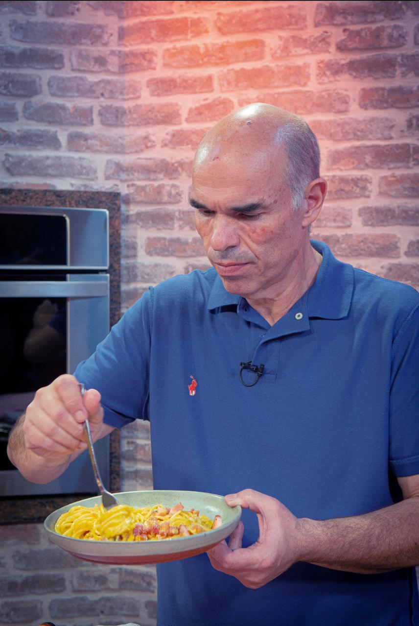 Clássico Espaguete à Carbonara