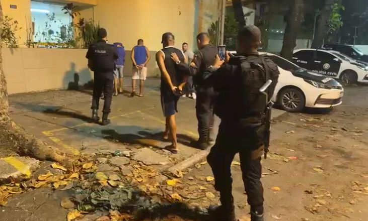 Prisão ocorreu na Avenida Brasil na noite de quinta-feira (17). Reprodução 