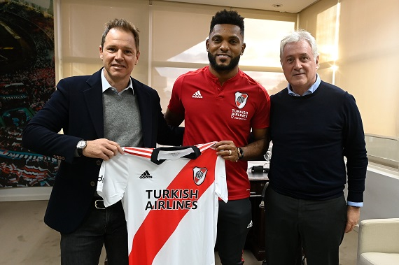 River Plate anunciou a contratação do atacante colombiano Miguel Borja, ex-Palmeiras Divulgação/River Plate