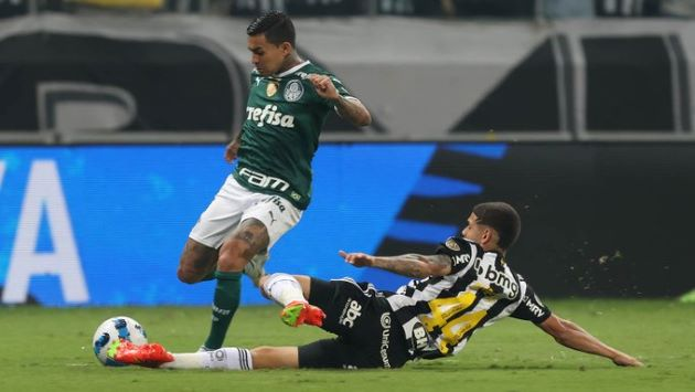 Depois de sair perdendo por 2 a 0, Palmeiras buscou o empate com o Galo e se manteve vivo