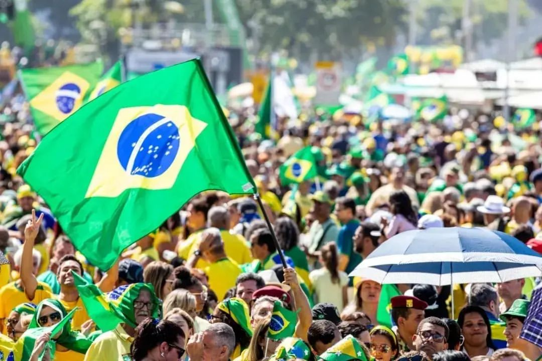 No dia do Bicentenário da Independência, Bolsonaro participou de eventos comemorativos em  Divulgação/CML