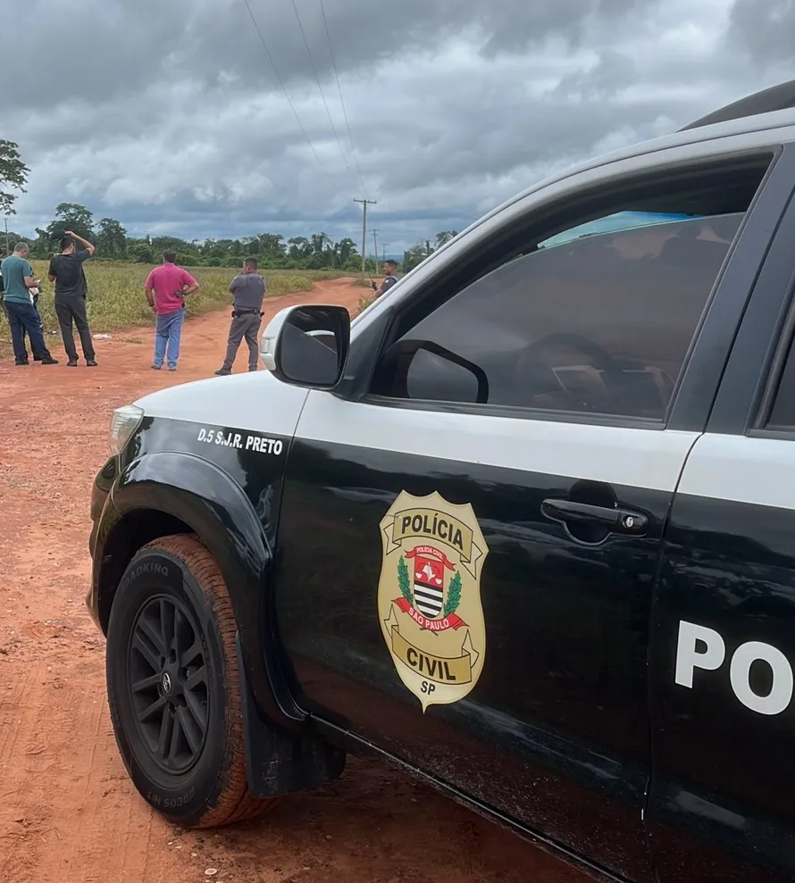 Corpo de um homem é encontrado com sinais de violência