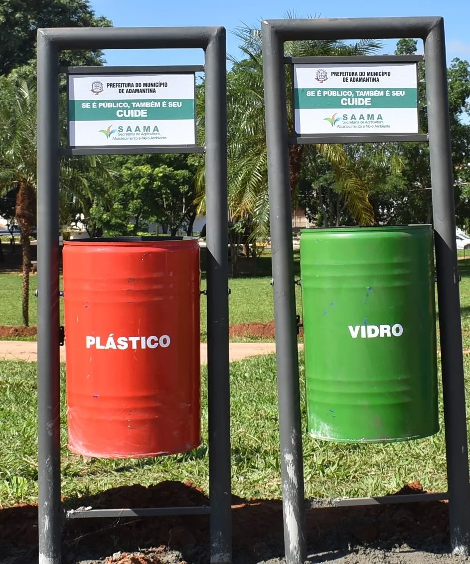 Elas foram colocadas no Parque dos Pioneiros