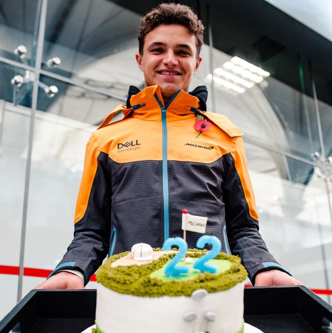 F1: Norris comemora aniversário e ganha bolo em Interlagos